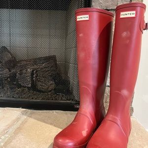 Red Tall Matte Hunter Boots Size 8